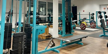 FitnessStudio Suche - Freihanteltraining - Oberbayern - Sportcenter by Peter Hensel