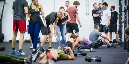 FitnessStudio Suche - Kurse für ältere Personen - Lüneburger Heide - Gemeinsam trainieren, gemeinsam das WorkOut beenden. - Animo Forte CrossFit