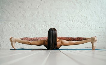 5 problematische Yogaübungen  - trainingsland.de