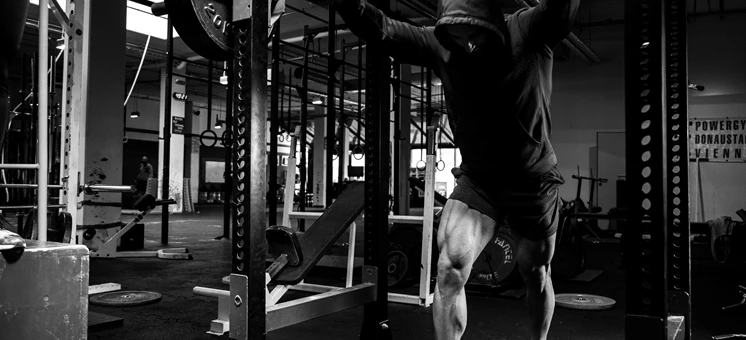Multipresse/Smith Machine im Home Gym - trainingsland.de