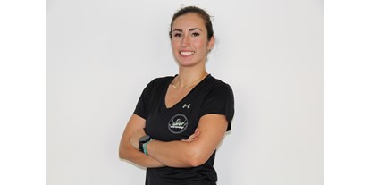 FitnessStudio Suche - Athletiktraining - The Beast Machinery - Julia Corbie