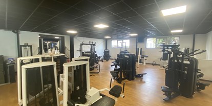 FitnessStudio Suche - kostenfreie Duschen - Bürstadt - Trainingsfläche - ACTIVITY FITNESS