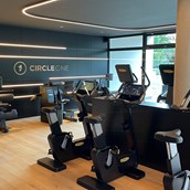 FitnessStudio - Der CIRCLE im wunderschönen Studio. Hier wird Fitness Training an den Geräten durchgeführt.  - CIRCLEONE Herford
