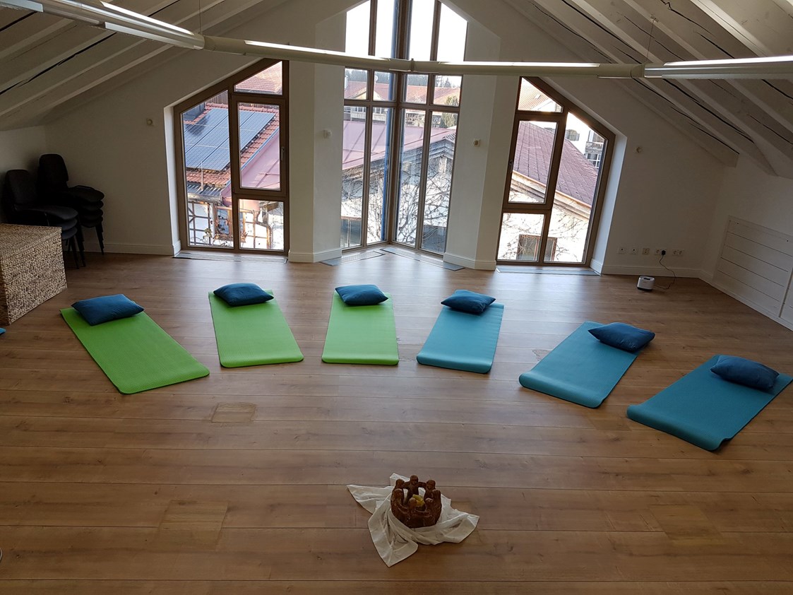 FitnessStudio: Neuer Yogaraum in Fleck/Lenggries - Intensive Yoga - Karin Kowarschik