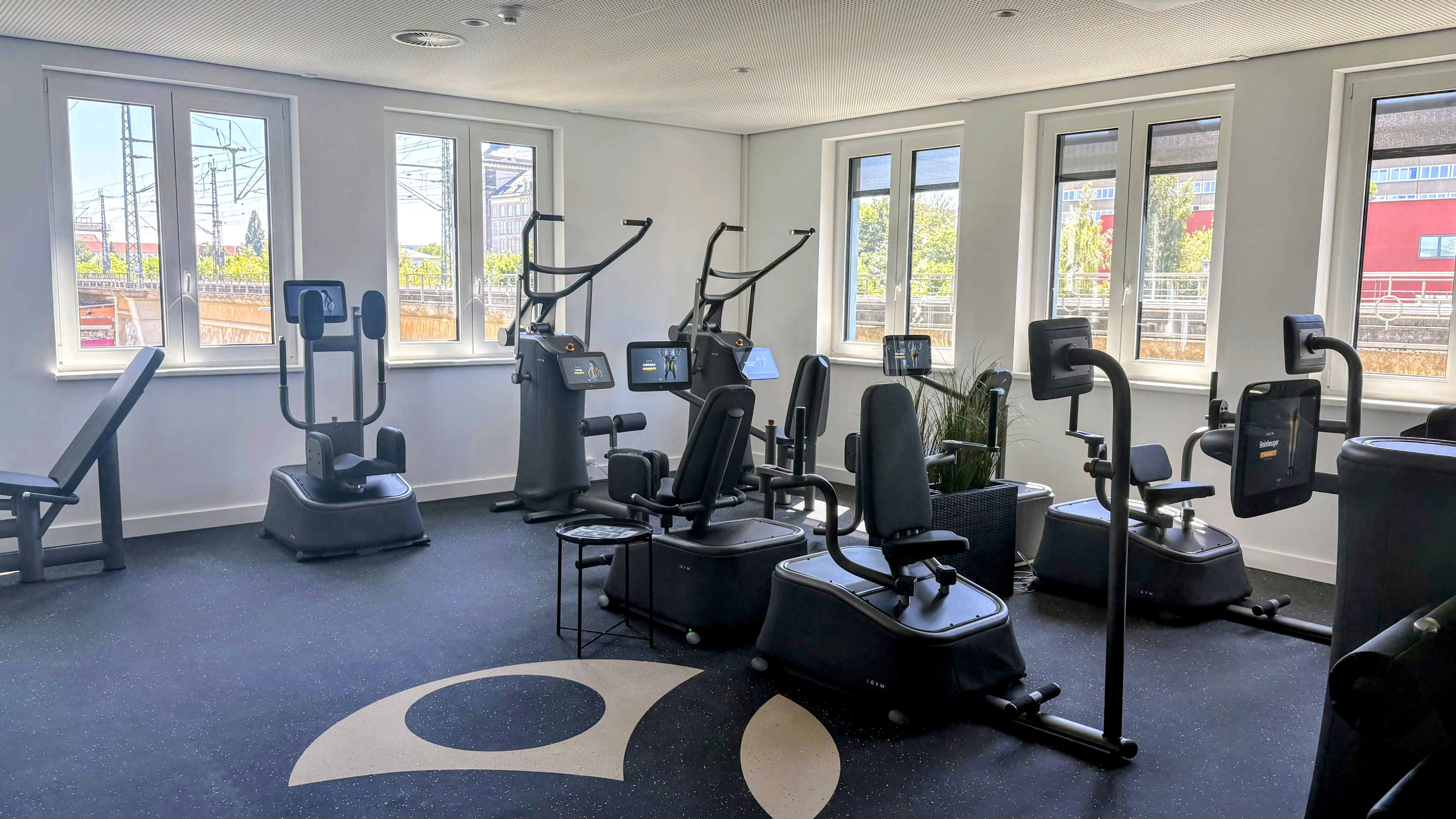 FitnessStudio: Fitness-Studio - Purefit Dresden - Fitnessstudio mit Aquafitness