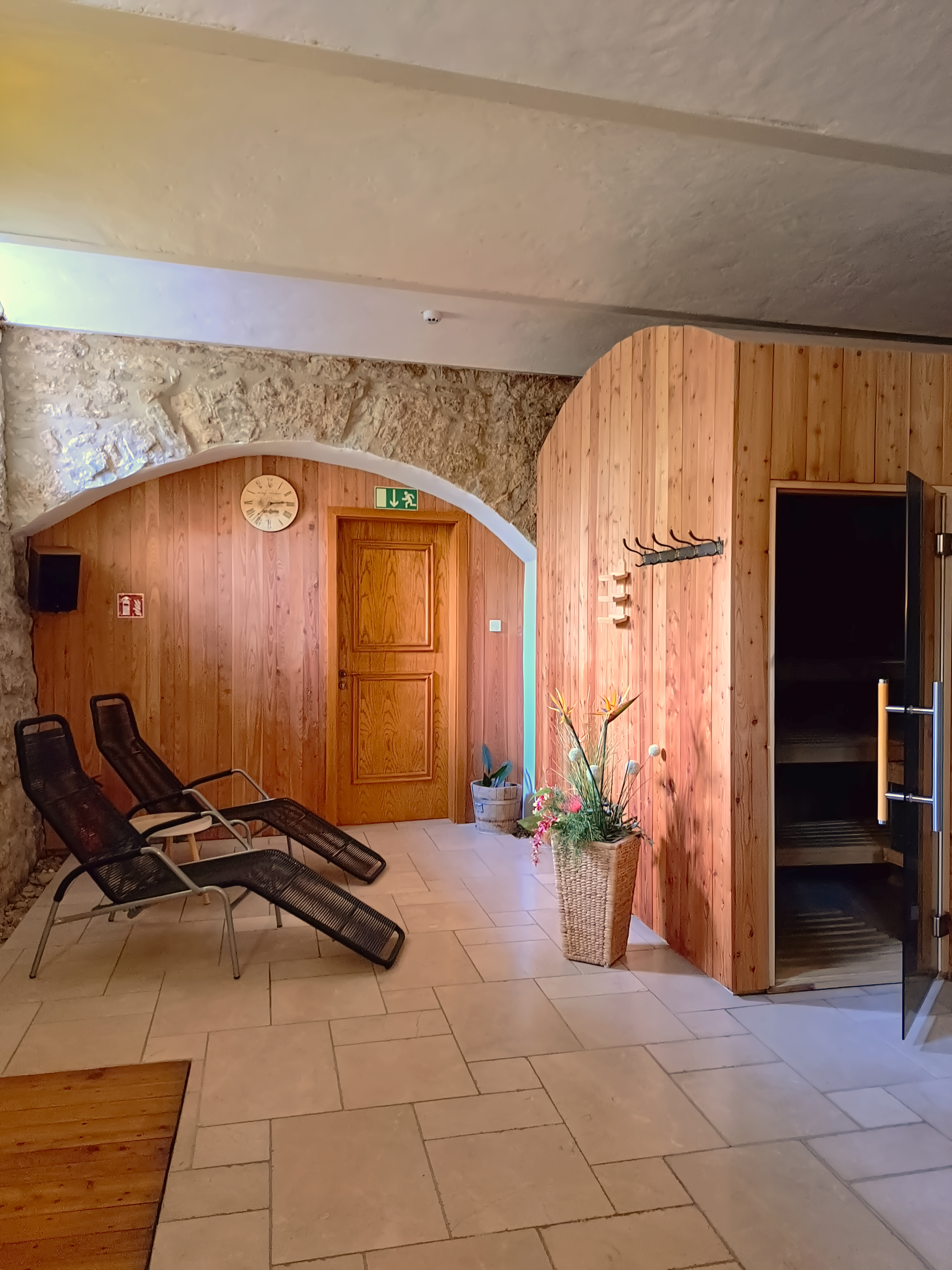 FitnessStudio Suche - Thüringen Nord - Sauna - SportBurg Denstedt