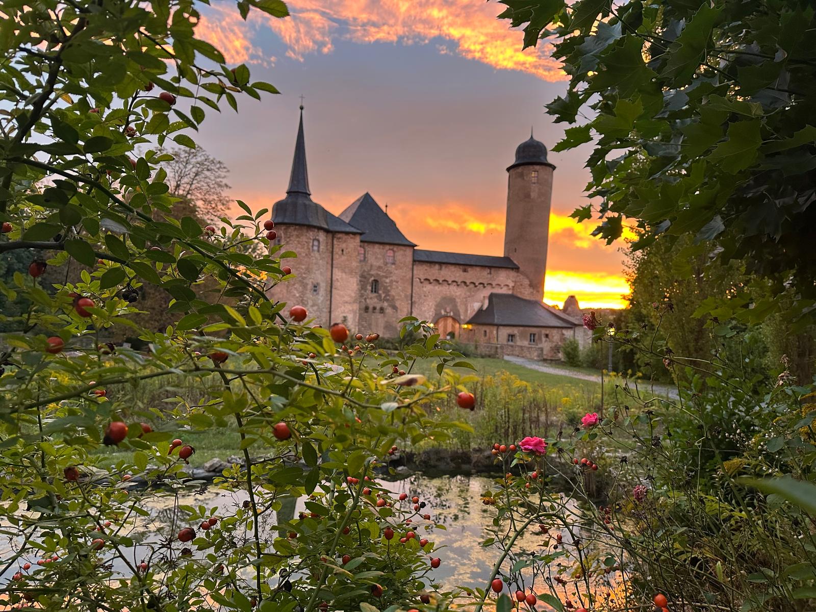 FitnessStudio Suche - Gerätetraining - Deutschland - Die Burg aus Sicht der Physiotherapie - SportBurg Denstedt